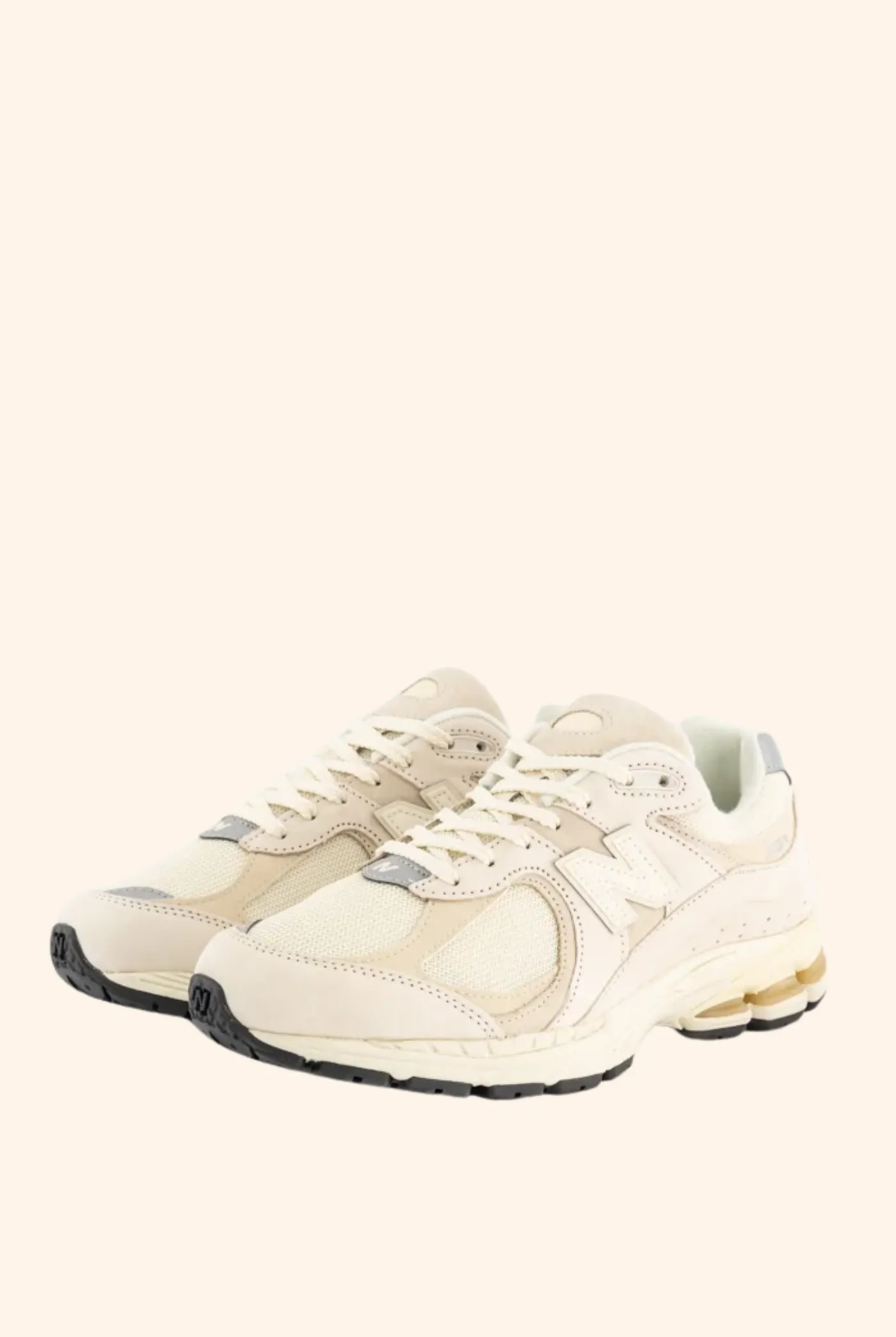 2002R Calm Taupe