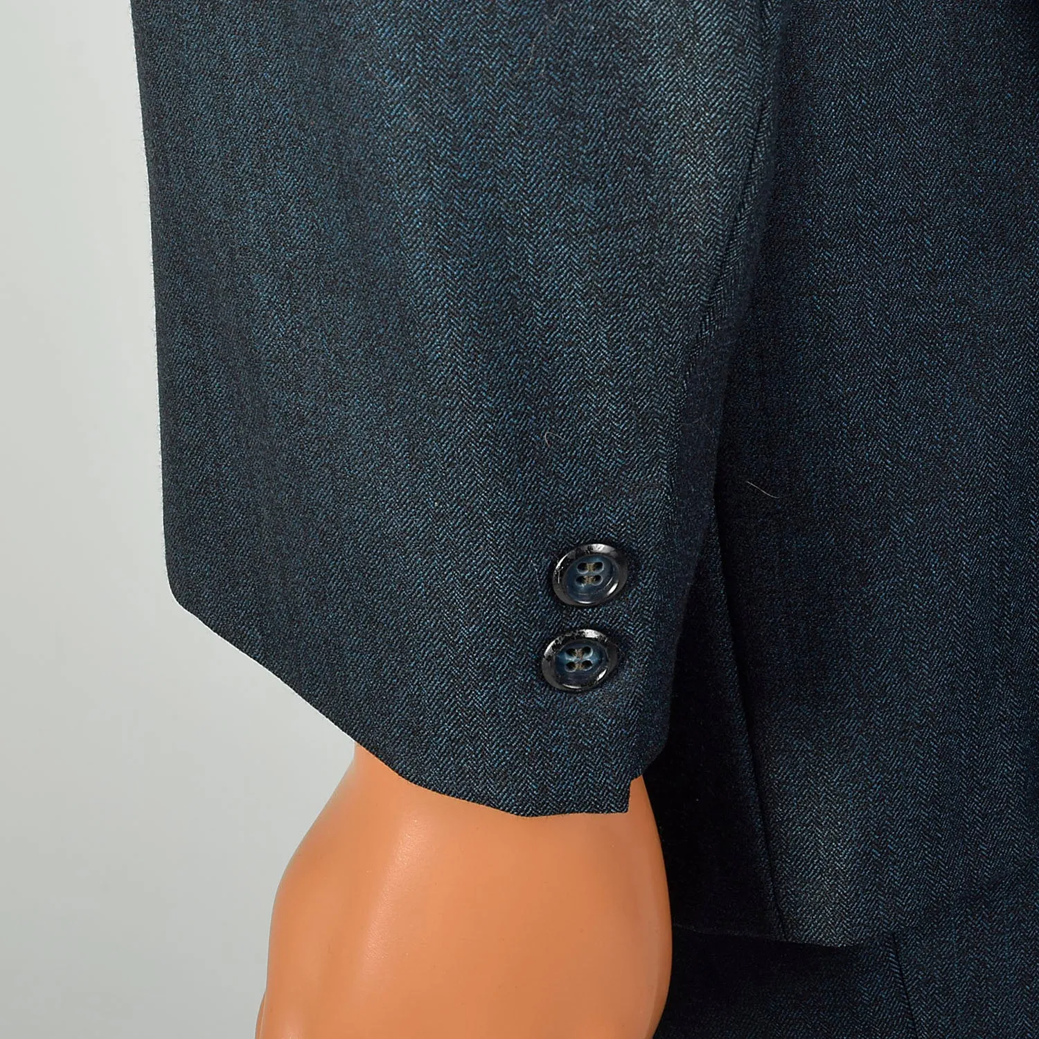 44L 1960s 2pc Suit Blue Herringbone 2 Button Slim Lapel Richman Brothers Flat Front Pants