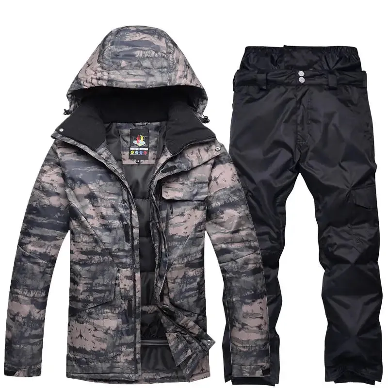 ARCTIC QUEEN Snow Camo Clothing