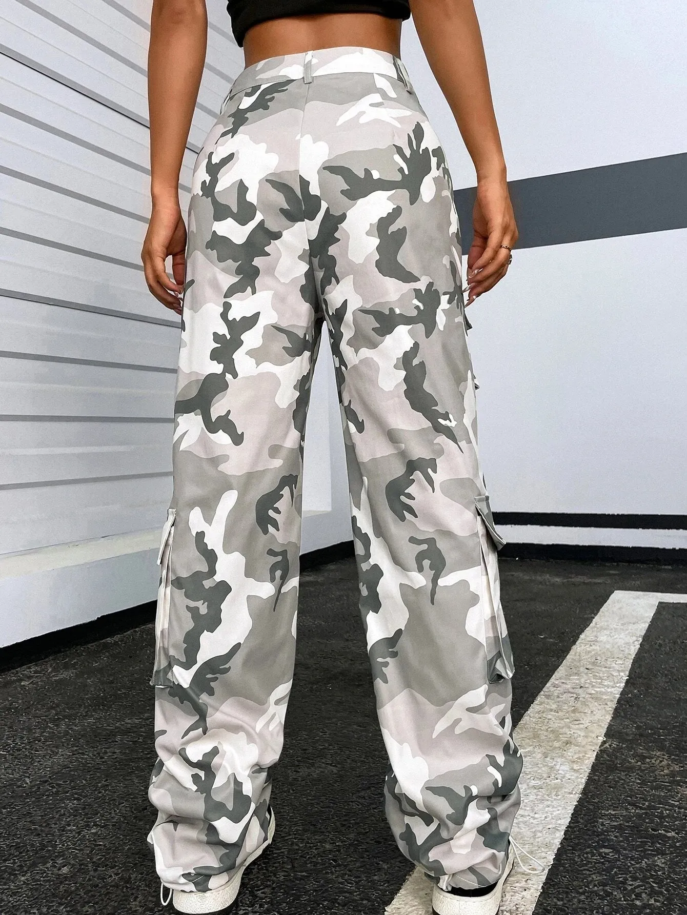Camo Print Zipper Cargo Pants