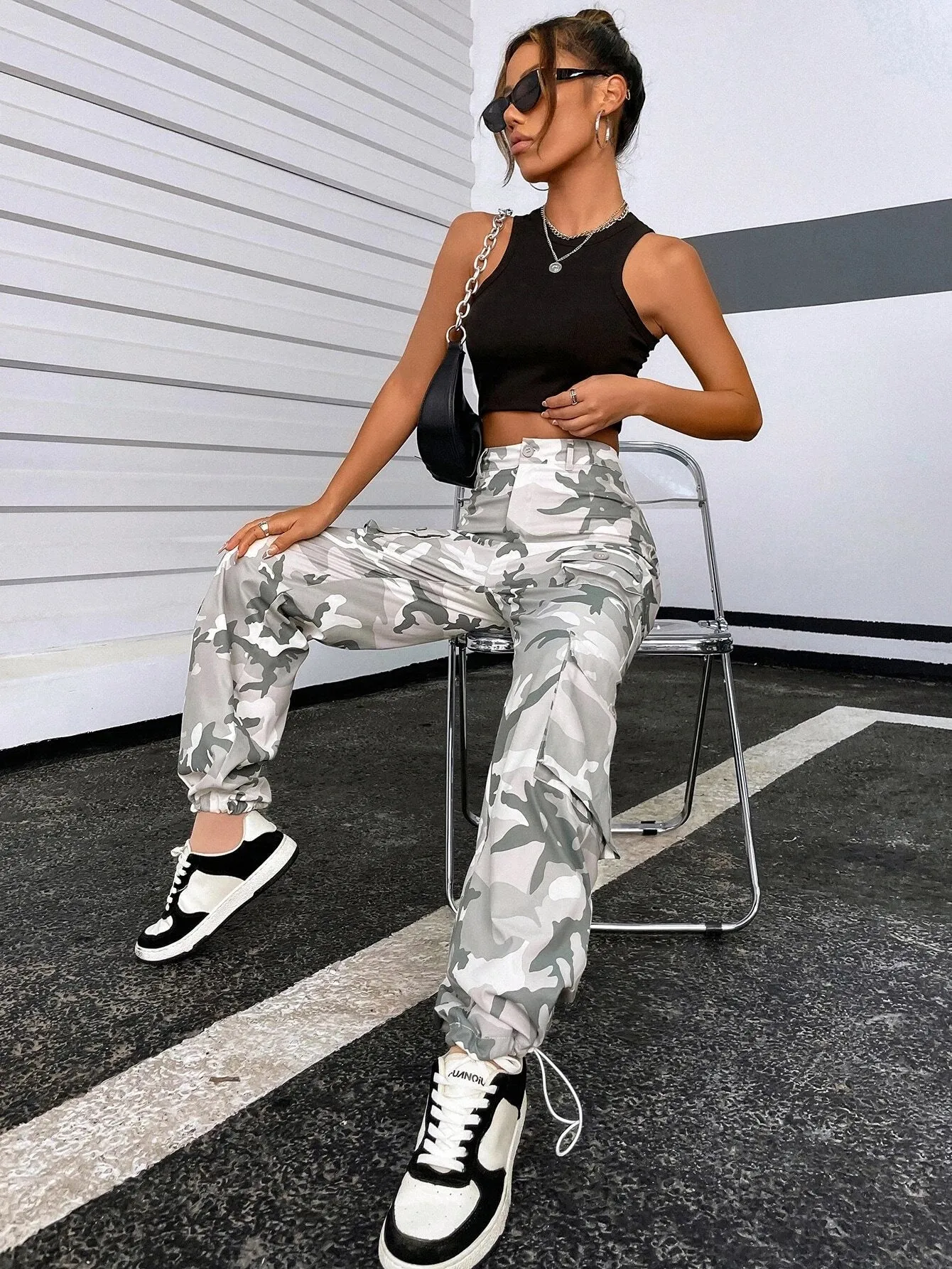 Camo Print Zipper Cargo Pants