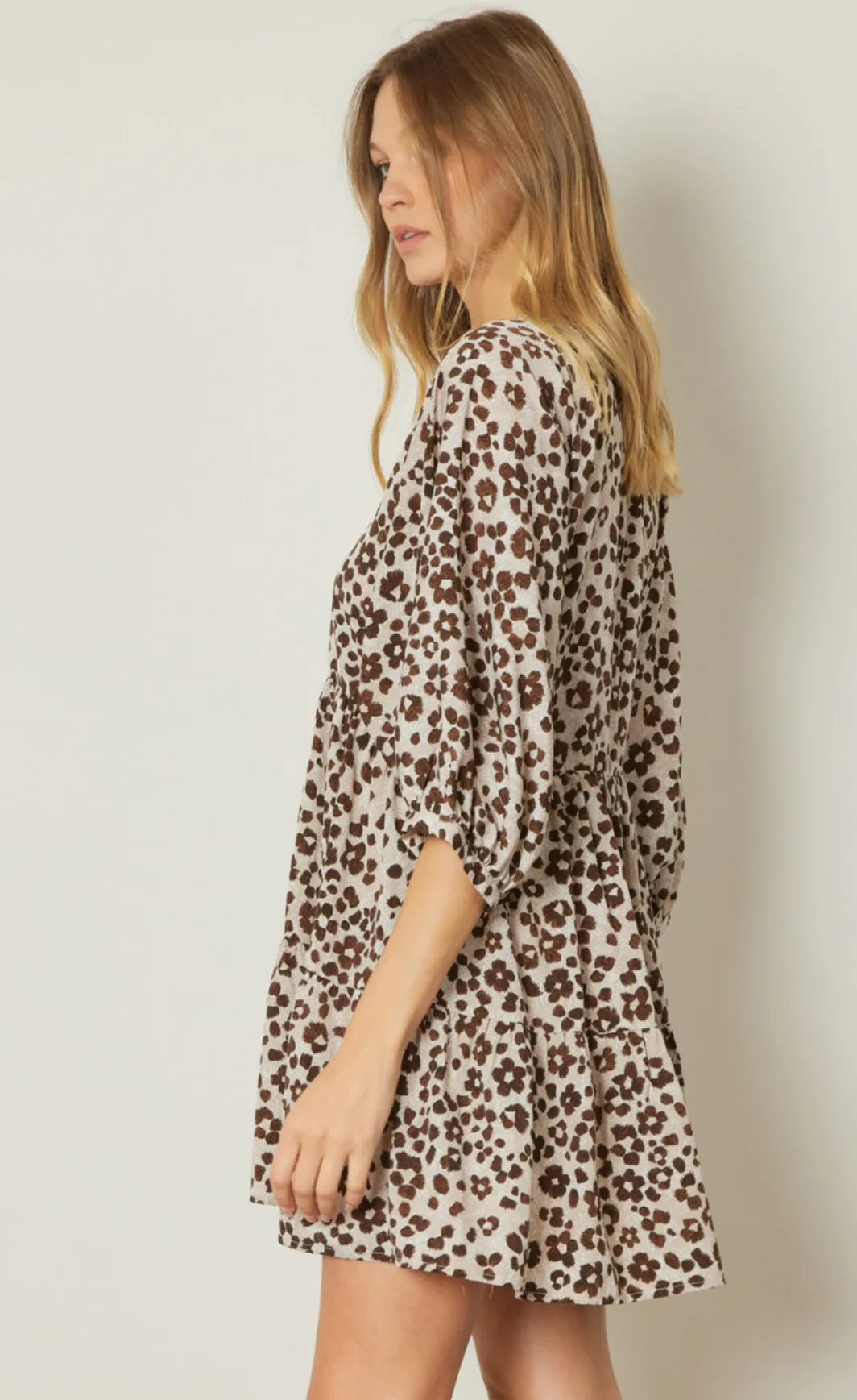 floral print v-neck tiered mini dress - taupe