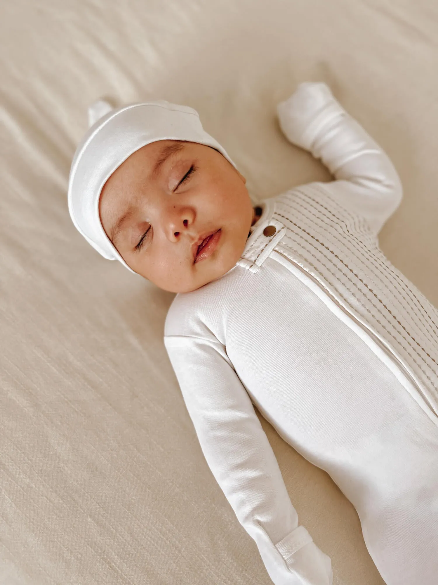 L'ovedbaby Organic Banded Top-Knot Hat