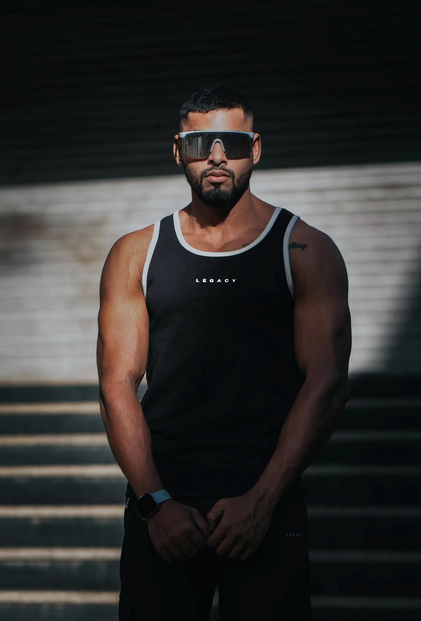 MUSCLE TANKS BLACK