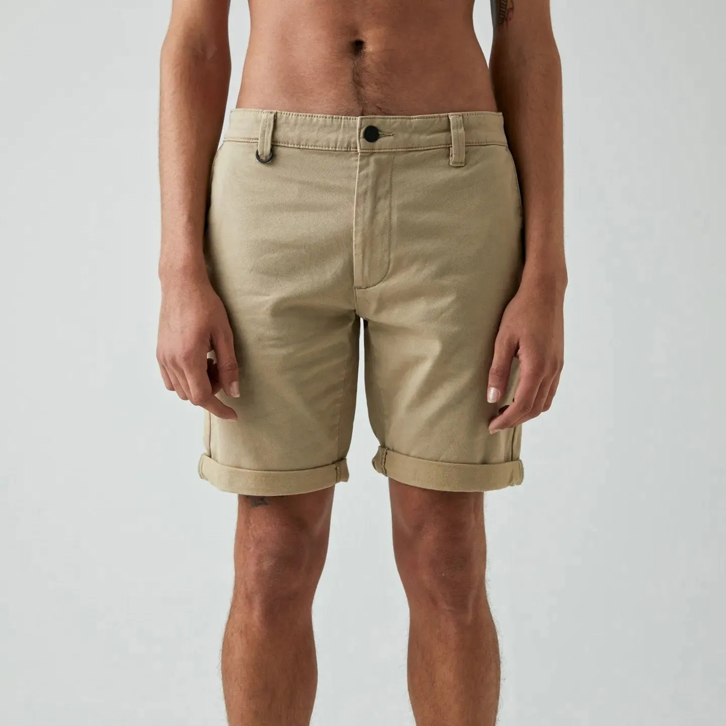 Neuw MENS CODY TAPERED SHORT SAND