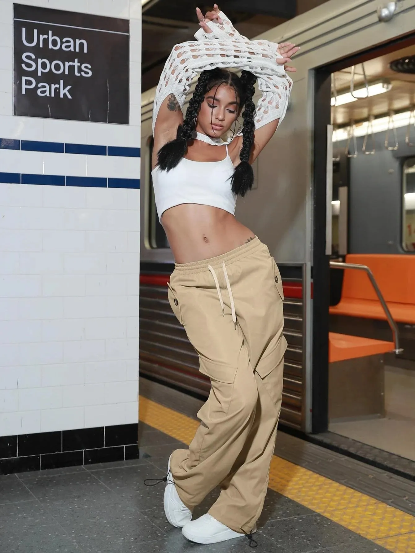 Regular Fit Drawstring Waist Cargo pant