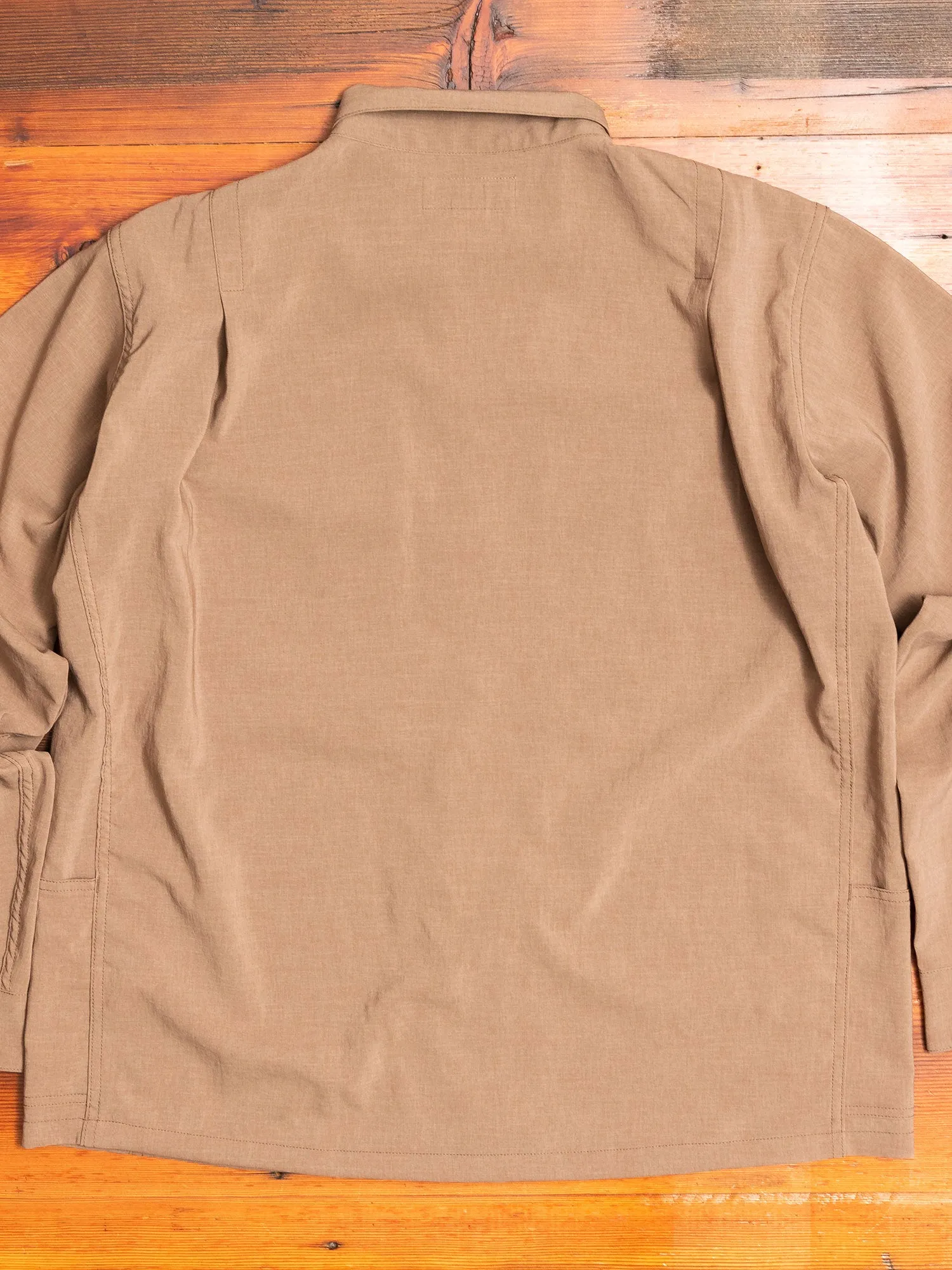 Stretch Gardener Half Shirt in Beige